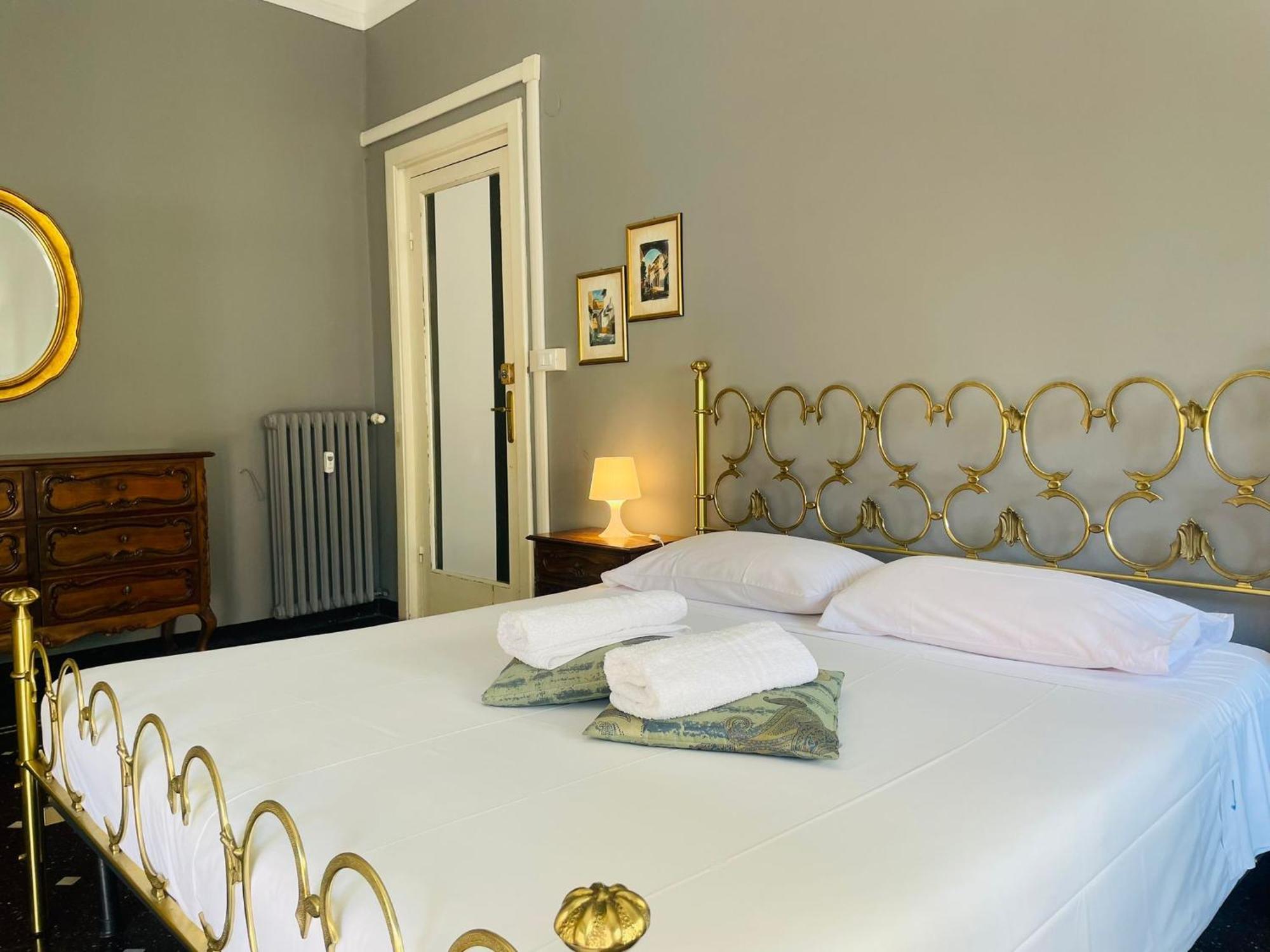 Gastaldi Rooms - Old Style Genua Exterior foto
